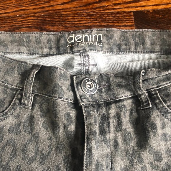 Dynamite Cheetah Print Jeans - Picture 2 of 8